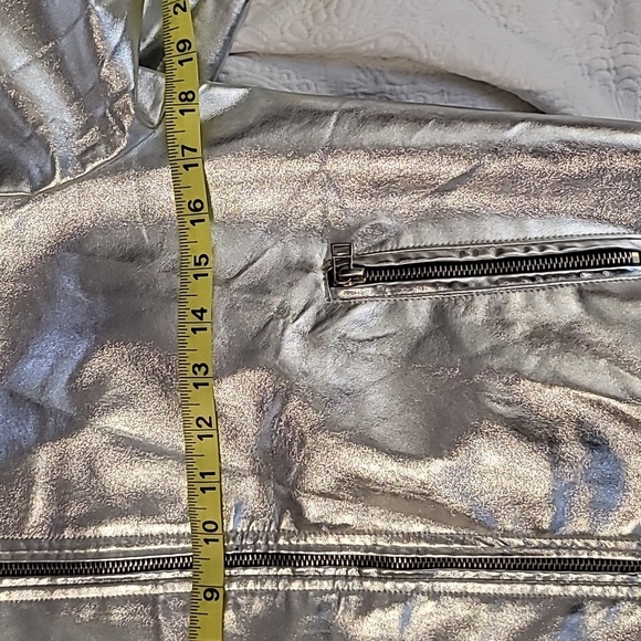 Silver metallic bomber jacket kids large black red stripes Haoduoyi brand - Picture 13 of 17